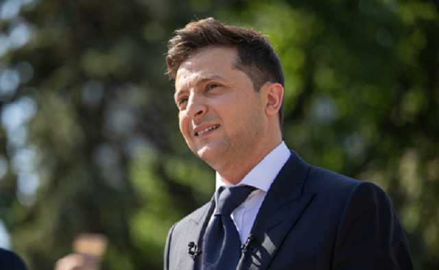 У Зеленского опубликовали его первый указ