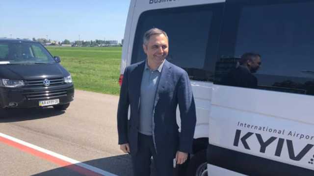 Портнов анонсировал сенсацию о Порошенко