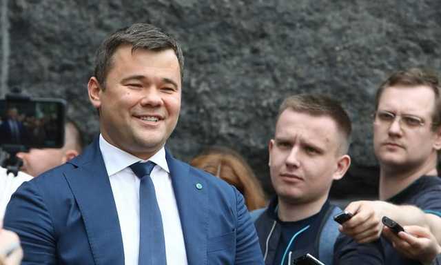 У Зеленского настаивают, что глава АП Богдан не подпадает под люстрацию
