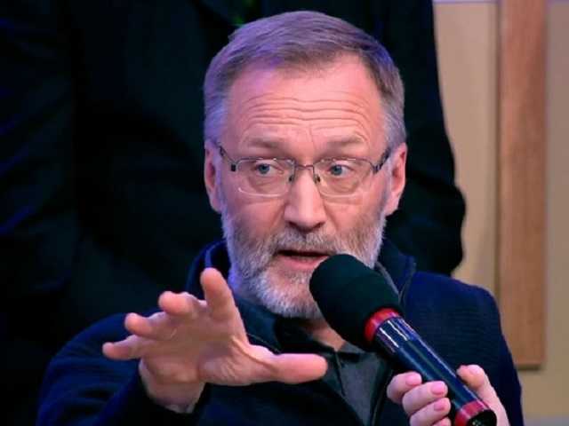 "Идите в ж*пу отсюда: украинца выгнали с росТВ за вопрос о Голодоморе