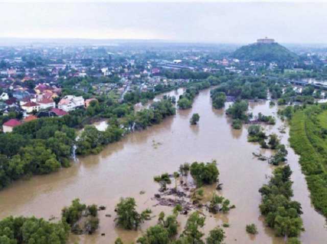 Потоп на Закарпатье сняли с высоты птичьего полета: ужасающие кадры