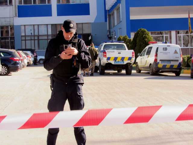 В Кривом Роге опять «заминировали» дом родителей Зеленского