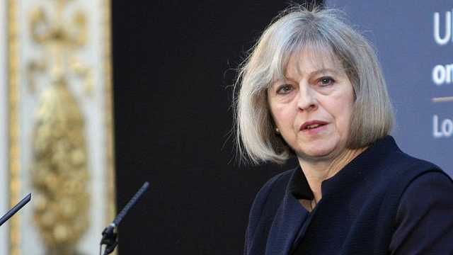 Тереза Мэй в слезах бросила Британию