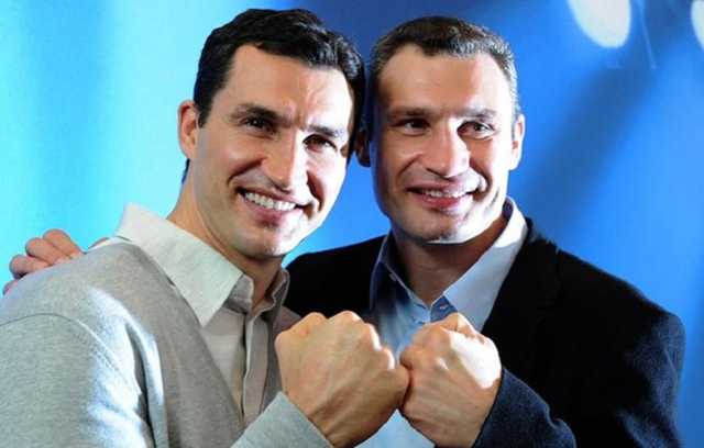 Кличко не опроверг, что его младший брат возглавит УДАР на выборах