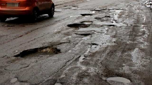 «Укравтодор» пообещал несколько лет ремонтировать самый кошмарный участок Одесской трассы