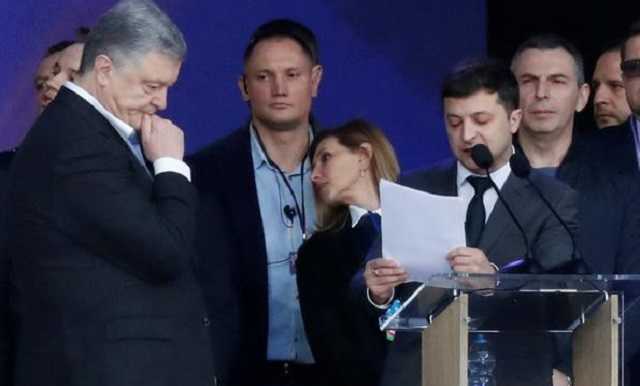 Журналист: Зеленский вслед за Порошенко стал вызывать тошноту. Правда, по-другому