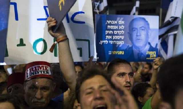 В Израиле поднялись массовые протесты