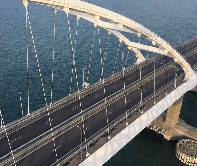 "Спасибо, балалайкины!" В сети высмеяли показательные фото Крымского моста