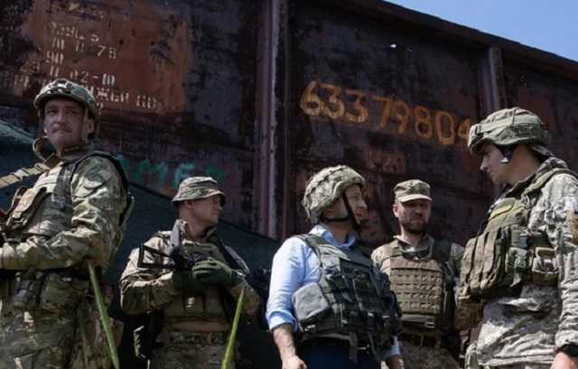 Синяя рубашка: Доник представил, как убил бы Зеленского, и сеть вскипела