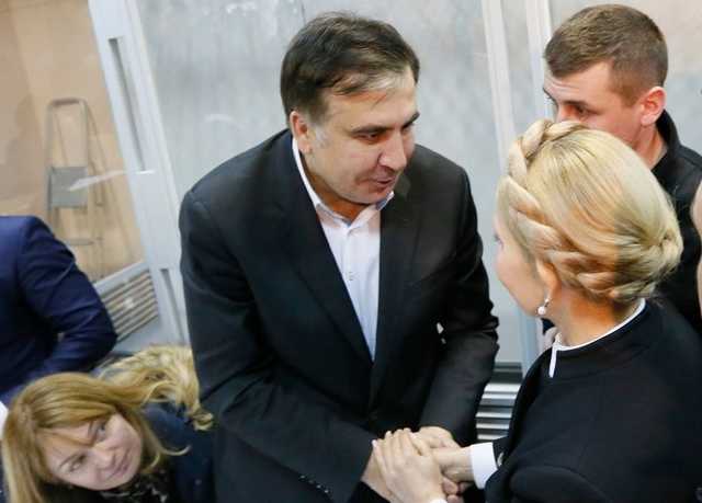 "Справедливость восстановлена", - Тимошенко о возвращении Саакашвили гражданства