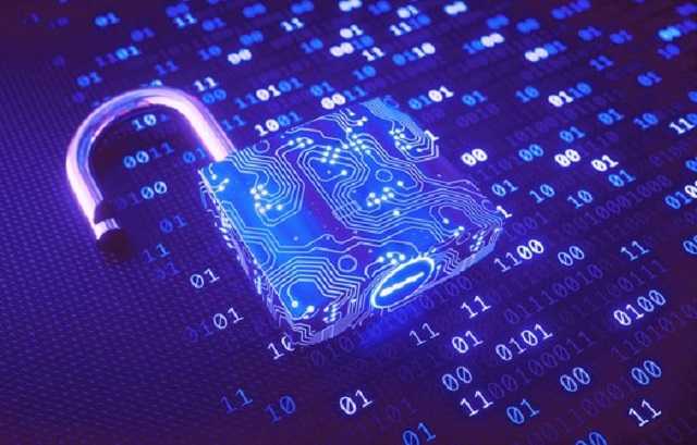 Как в Украине собирают личные данные граждан, сколько это стоит и чем чревато