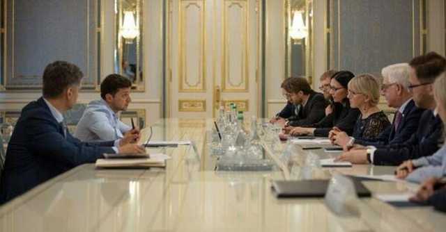 План Зеленского по Донбассу: в ЕС вернули президента Украины в действительность