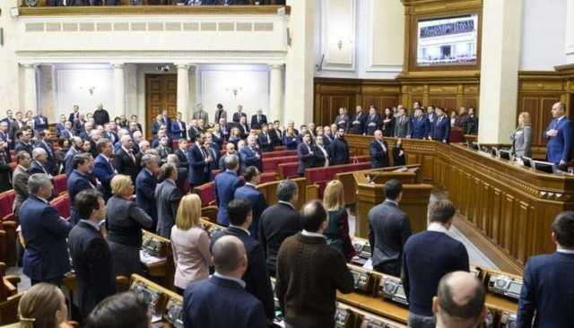 Михаил Подоляк: “Партийное обилечивание”