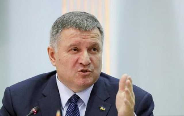 Журналістка: Аваков має очолити колону марафонців із Грушевського