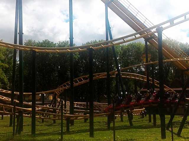 На глазах у всей семьи: В Одесской области на аттракционе погиб мужчина