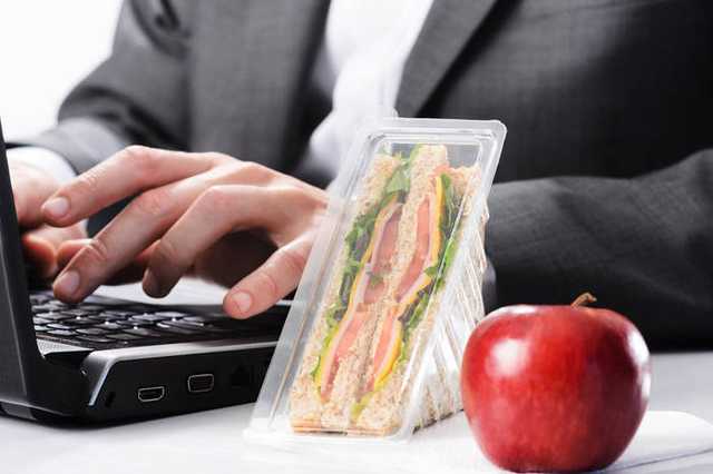 Время обеденного перерыва в Украине могут увеличить до 4-х часов