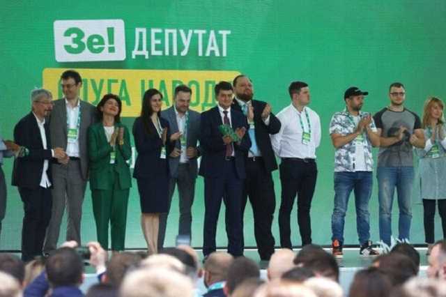101 "слуга народа": у Зеленского предложили "отсеять" недостойных