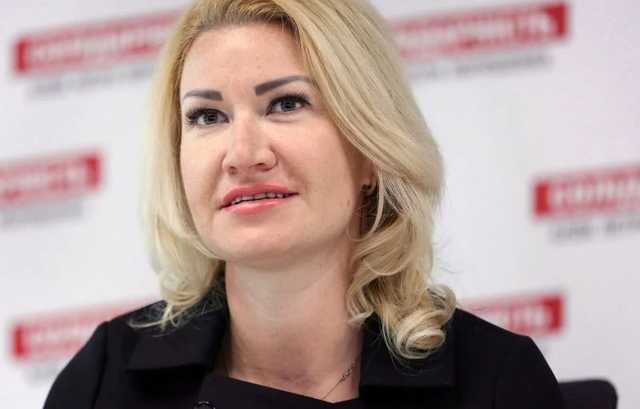 Повлияла измена мужа: кандидат в нардепы от Порошенко объяснила видео с матами