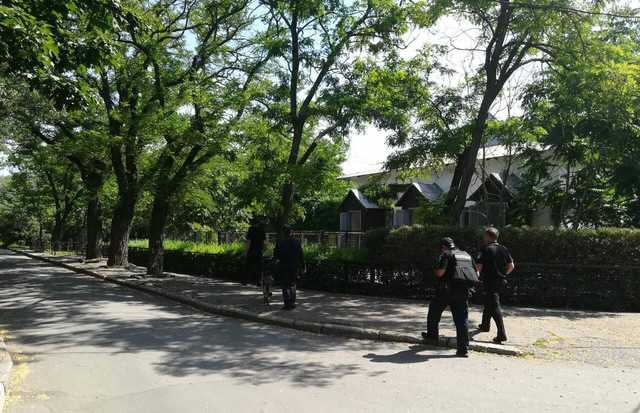 В Николаеве и области заминировали зоопарк, аэропорт и церкви