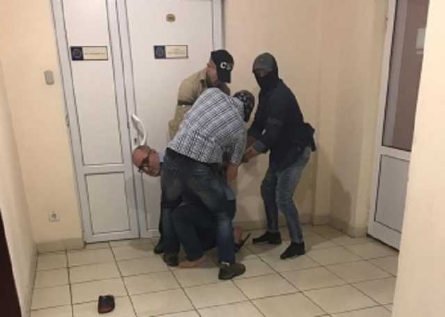 В Антимонопольном комитете задержали директора ”Полтавабудцентра”