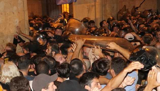 "Майдан" в Грузии выдвинул ультиматум: что будет дальше