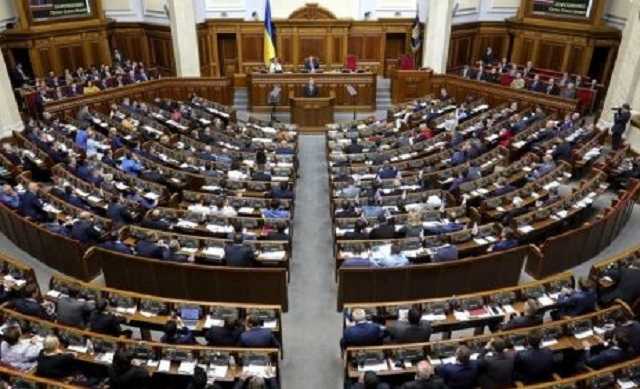 Президента України Володимира Зеленського просять перенести Верховну Раду в Житомир