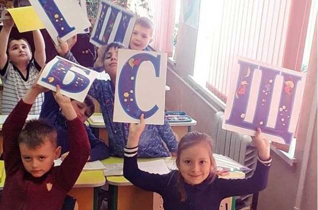 Стало известно, сколько украинцев считают родным русский язык