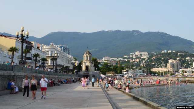 В сети показали типичных "русиш швайне" на отдыхе в Крыму