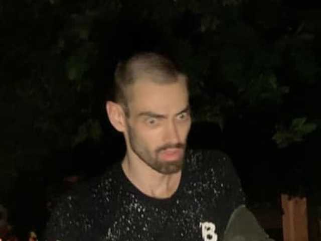 На Лесном массиве в Киеве мужчина с ножом гонялся за женщиной с ребенком