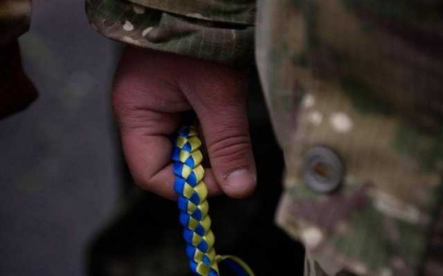 В Глухове прапорщик избил и пытался застрелить солдата