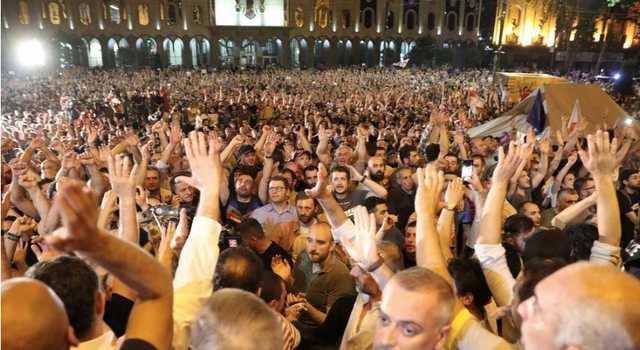 В Грузии освободили еще 55 участников акций протеста у здания парламента в Тбилиси