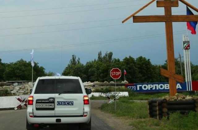 Война на Донбассе: ранена девочка, пытавшаяся спастись от обстрела