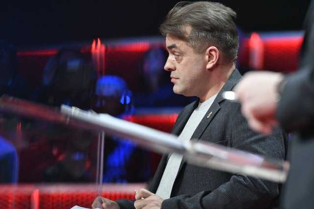 ЕС: При обыске у Бирюкова изъяли две пиксельные куртки и книжечку