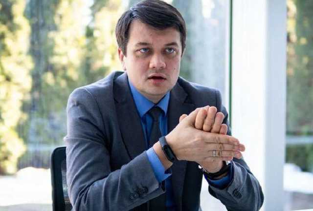 Членов партии «Слуга народа» обязали голосовать в парламенте лично