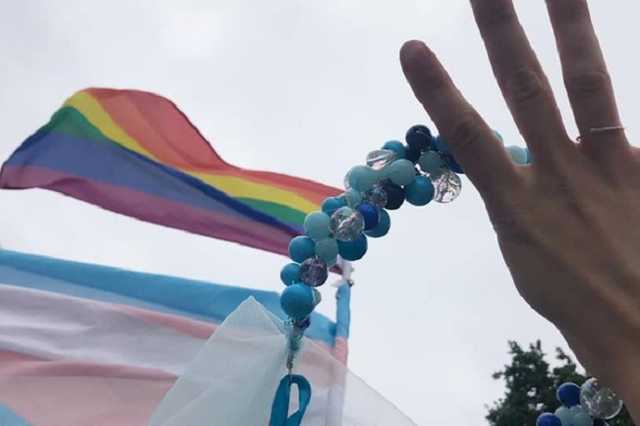 Обвиняла в домагательствах: участница секс-скандала в киевском вузе обручилась с девушкой