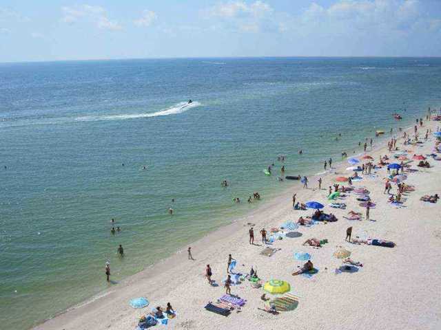 После шторма ландшафт известно курорта изменился