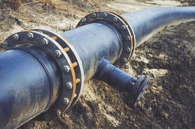 Россия выплатит Казахстану 76 миллионов долларов за "грязную" нефть