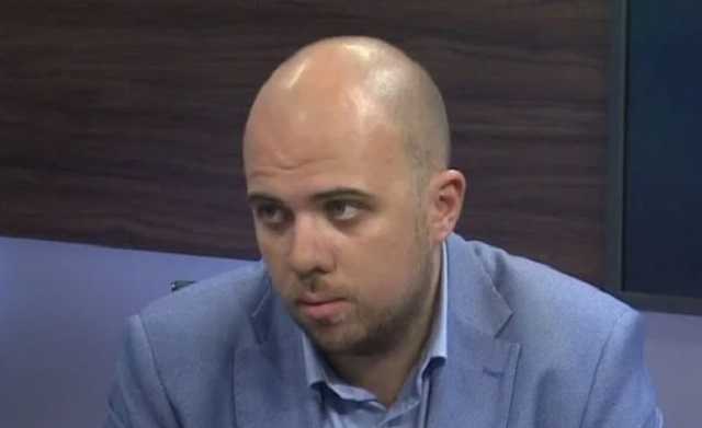 Журналист: Вакарчука нельзя выпускать в телевизор с оппонентами, это беда