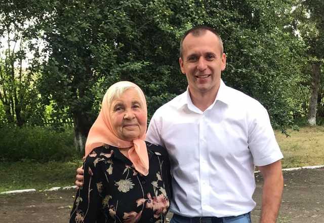 "Якщо не я, то хто?". Прохання цієї української бабусі зворушує до сліз