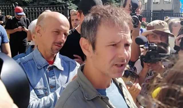 Я же рок-музыкант: Вакарчук рассказал, матерится ли он