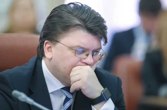Министр спорта пообещал рассмотреть отставку президента ФВУ, который нахамил спортсменке