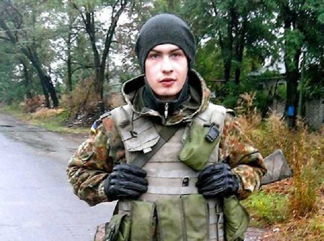 Тяжелораненый под Марьинкой боец 24 ОМБр Эдуард Лобода скончался в больнице Курахово