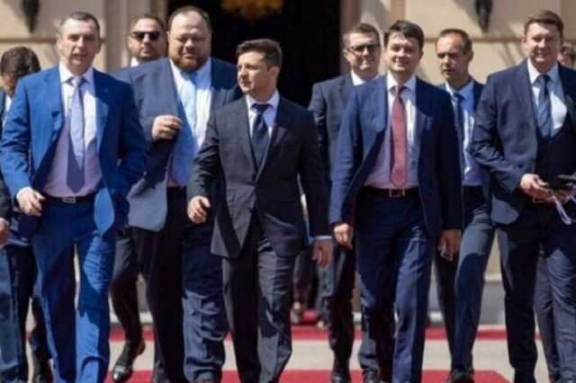 Непроходные "Слуги народа": у Зеленского проведут большую "чистку"