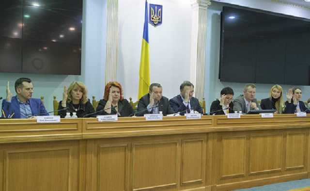 ЦИК отменила регистрацию еще 26 кандидатов. 10 — от «Слуги народа»