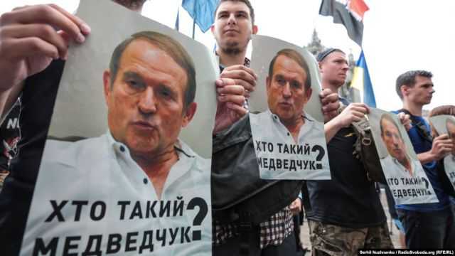 На каналі Медведчука готують чергову провокацію, тепер з Путіним