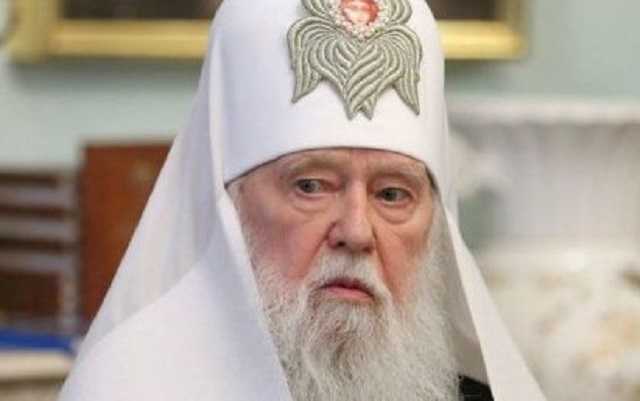 Филарет хочет через суд запретить Епифанию проводить служения в Михайловском монастыре