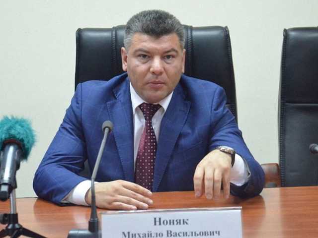 Дело Ноняка: Зеленский попросит Гройсмана уволить главу «Укртрансбезопасности»