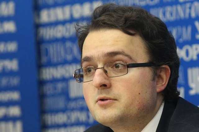 Зеленський представив нового представника президента в Криму