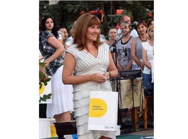 На 105 округе уже открыто скупают голоса за представителя Оппоблока Викторию Гриб