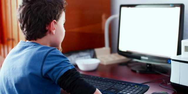 МВС попередило українців про нову небезпечну гру, що стає популярною серед дітей